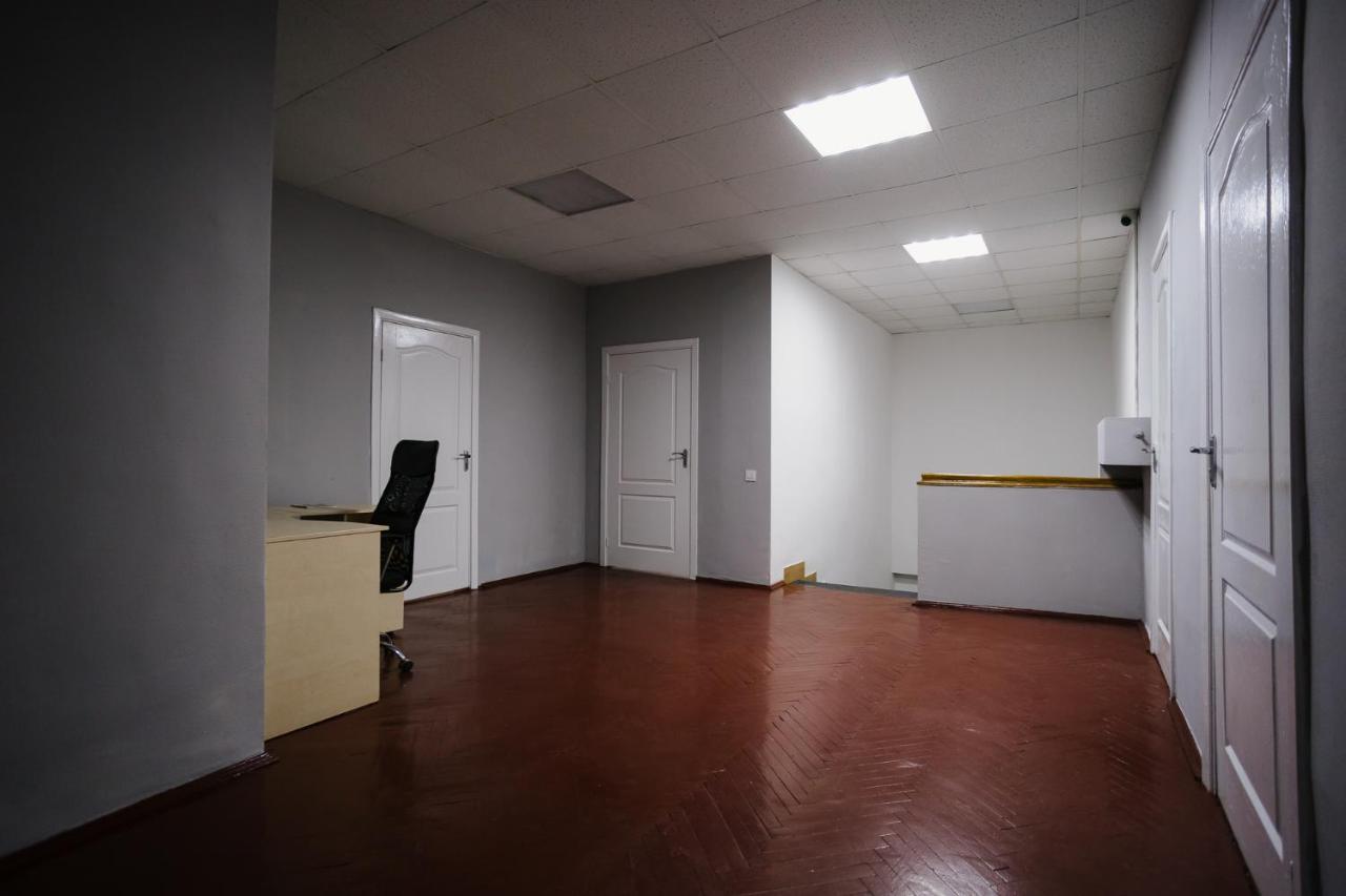 P2B hotel&bar Kiev Bagian luar foto