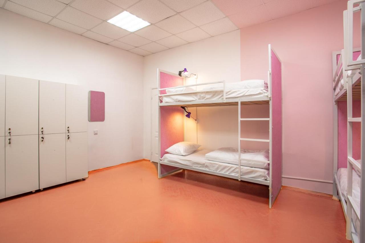 P2B hotel&bar Kiev Bagian luar foto
