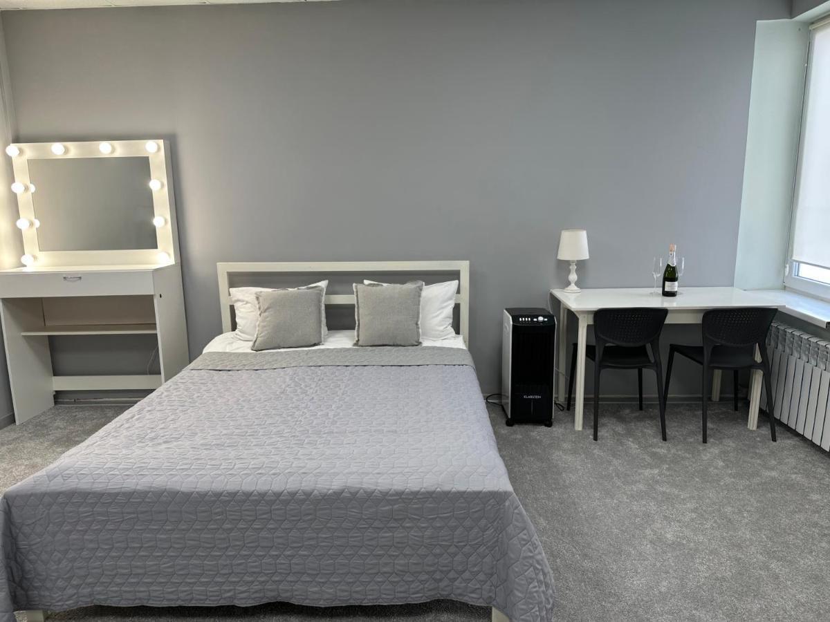 P2B hotel&bar Kiev Bagian luar foto
