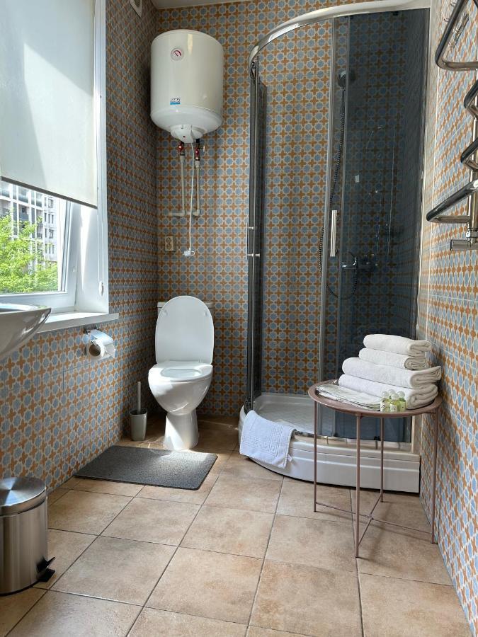 P2B hotel&bar Kiev Bagian luar foto